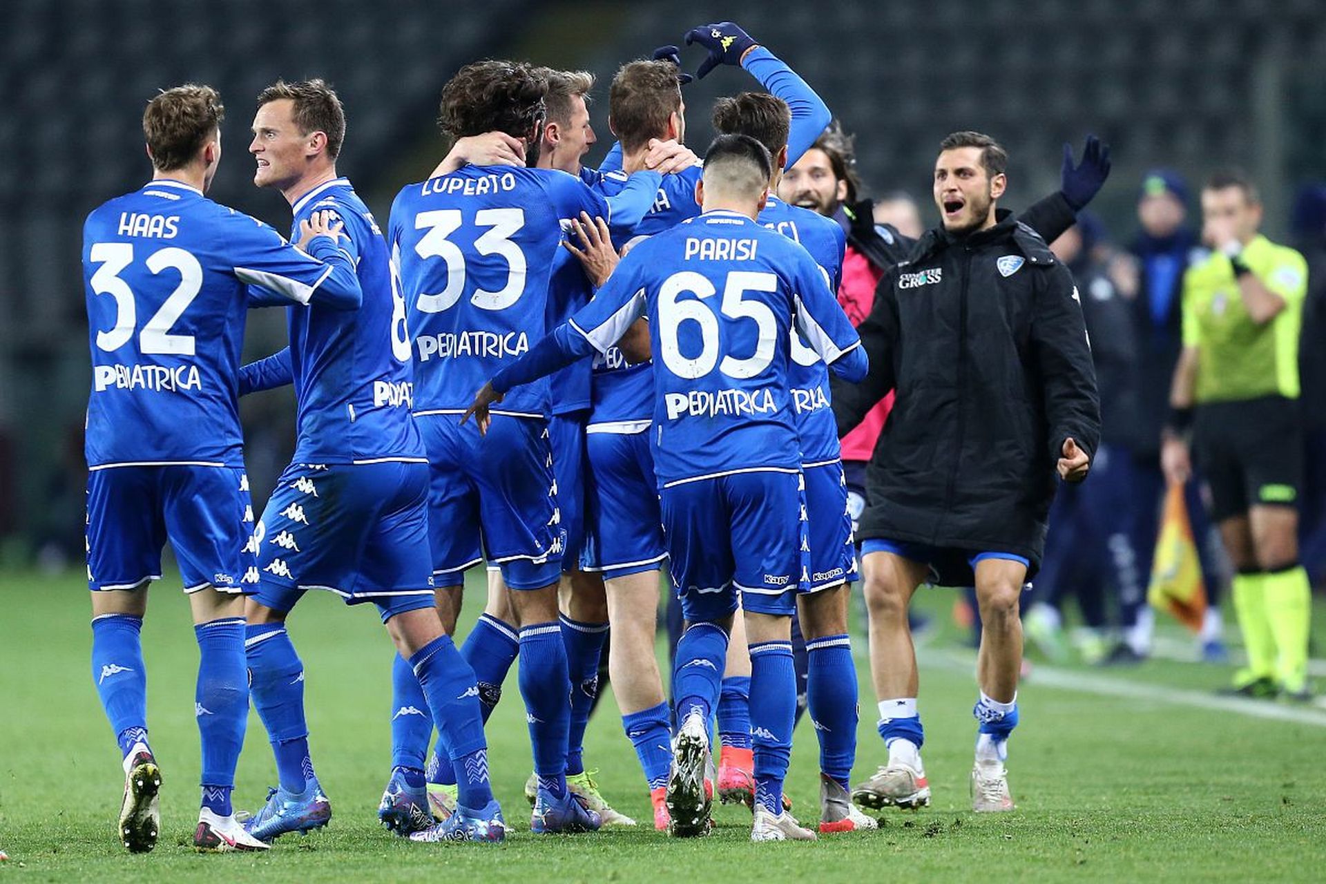 还与广大球 还与广大球