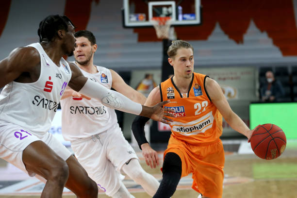 残酷平衡 残酷平衡